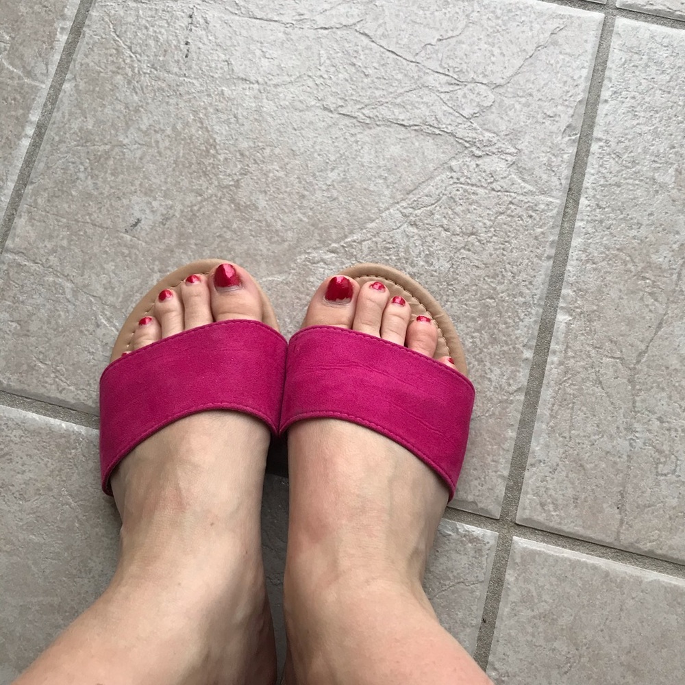 Sandals - Picture 3 of 3